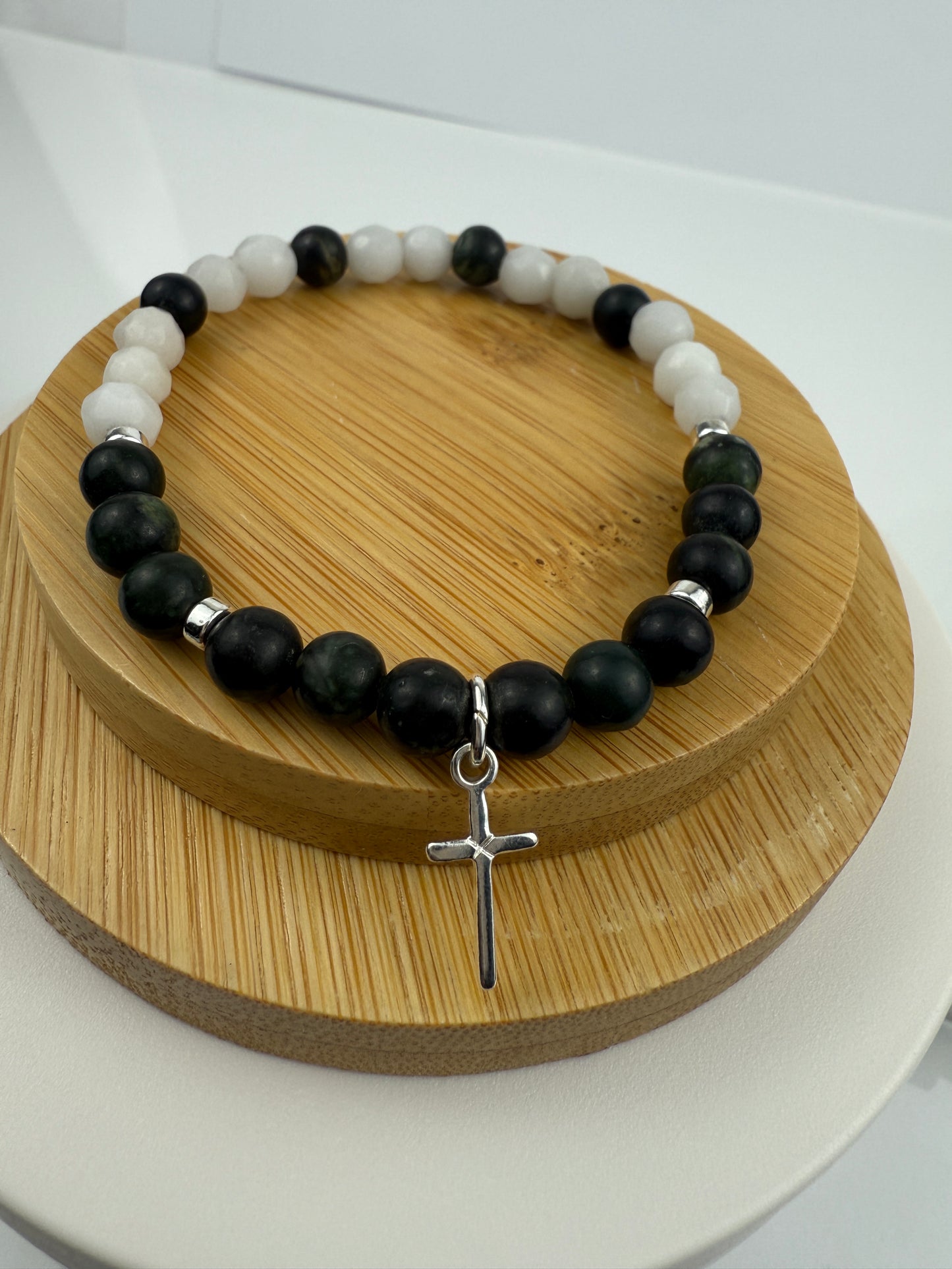 Handmade Green Serpentine & White Mountain Jade Stretch Bracelet | Silver Cross