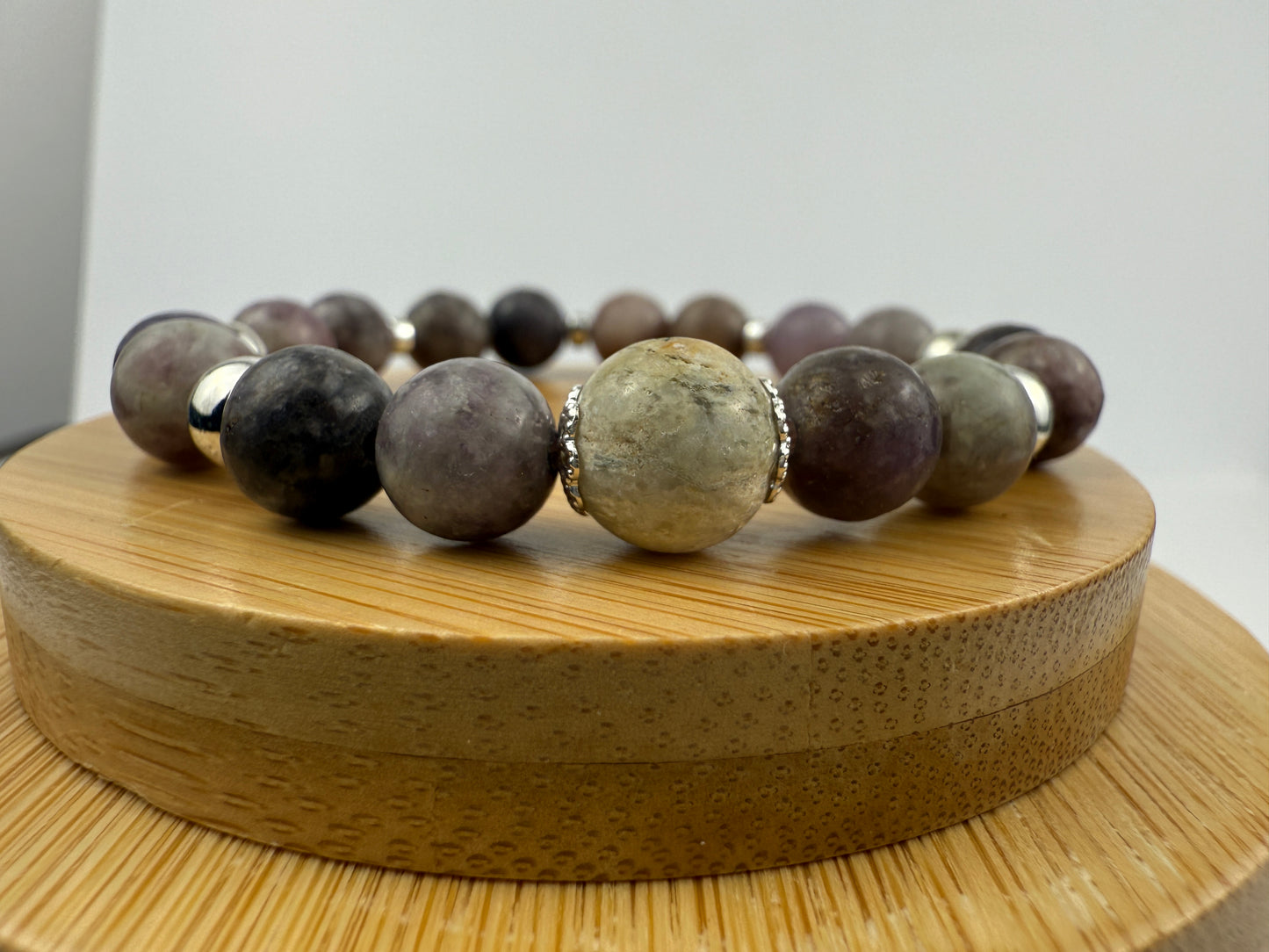 Handmade Lilac Quartz & Sea Green Peridot Jade Stretch Bracelet