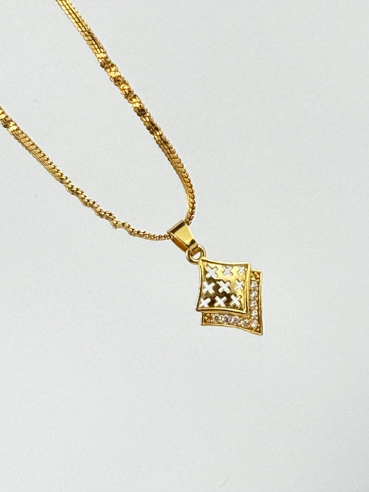 Gold Chain Necklace – Geometric Square Pendant with White Stones