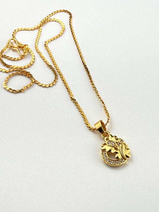 Gold Chain Necklace – Circle Butterfly Pendant