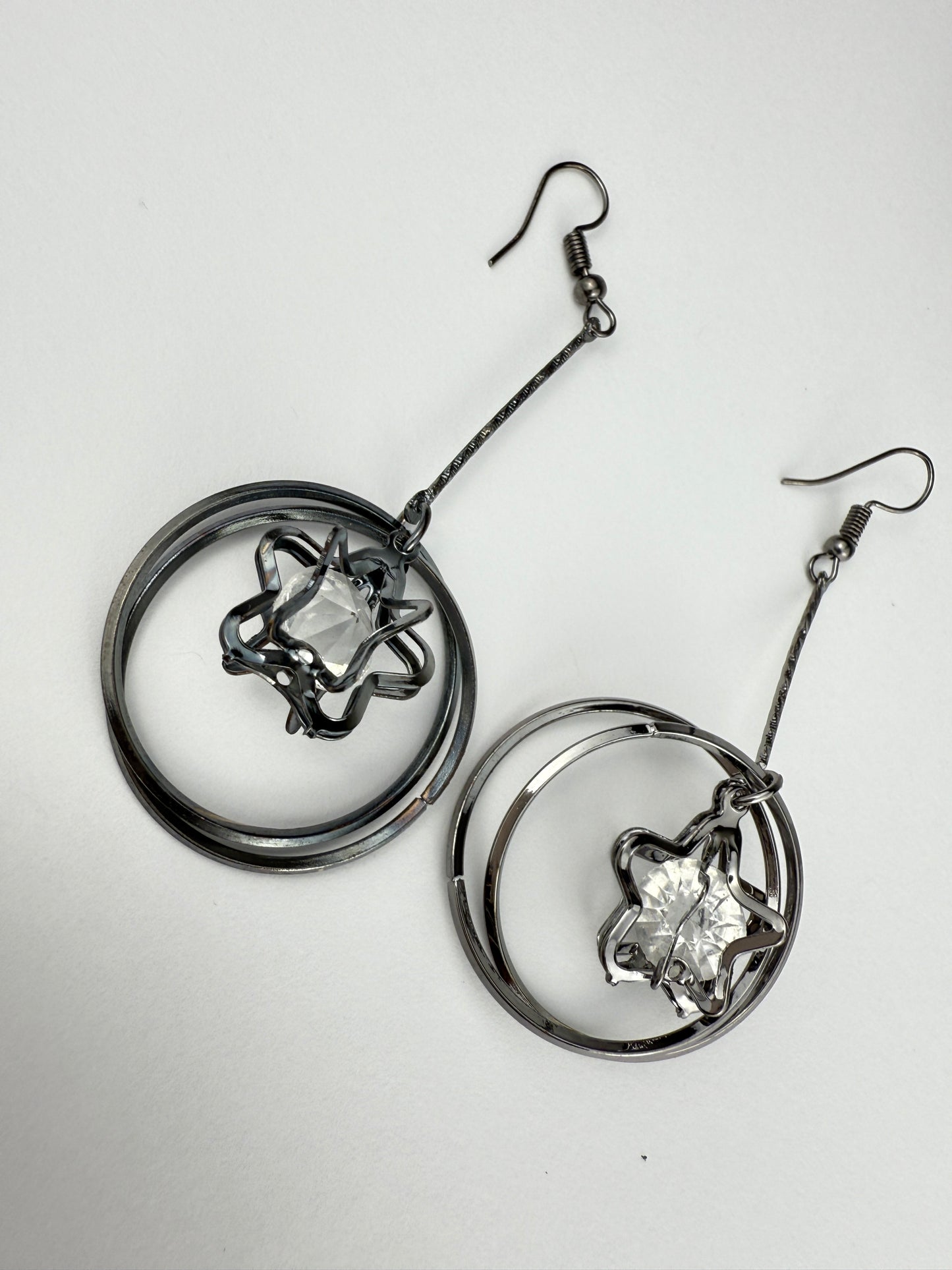 Black Circle Star Dangle Earrings | Modern Fashion Jewelry ♡