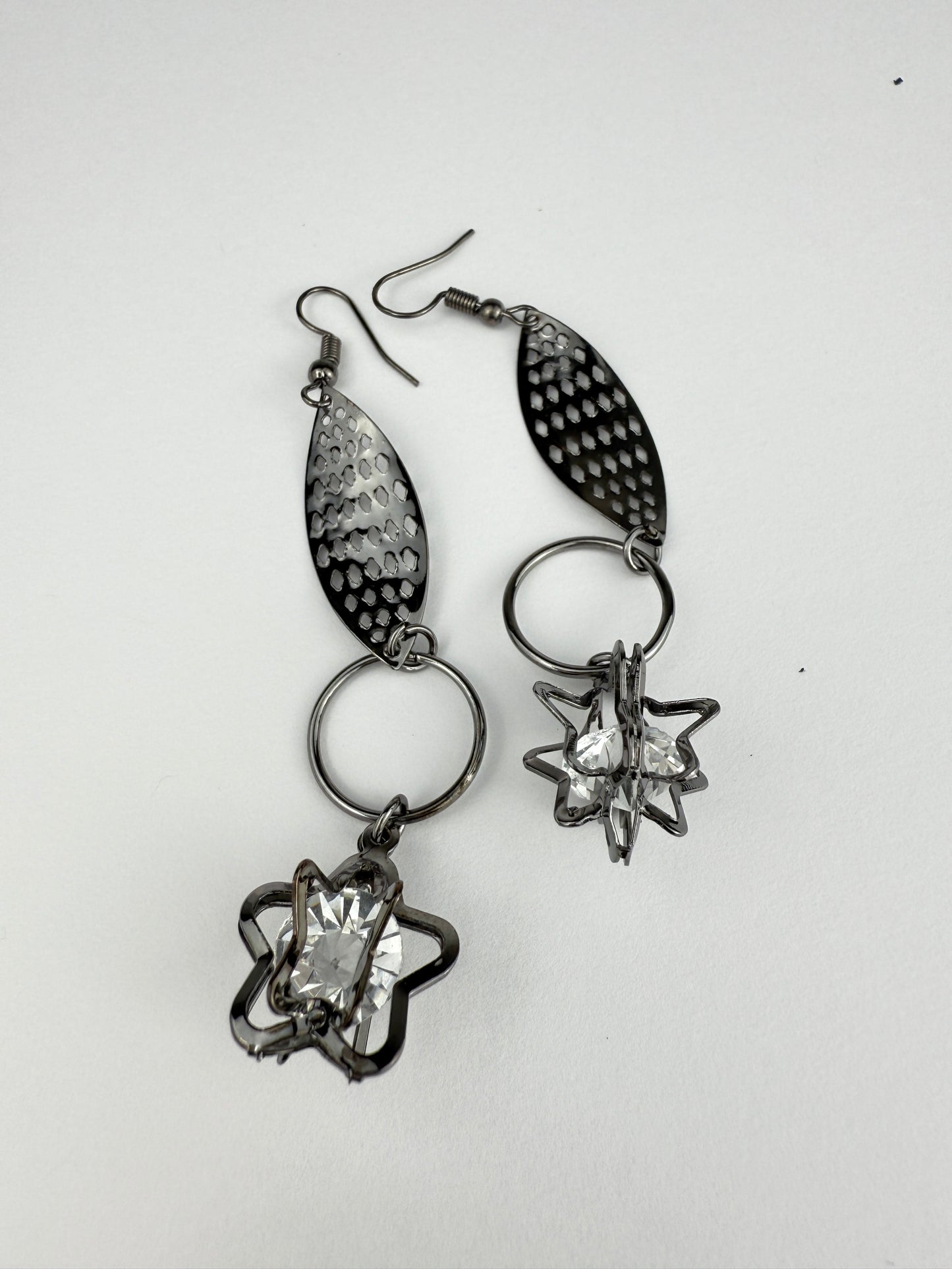 Star Dangle Earrings | Modern Fashion Jewelry ♡