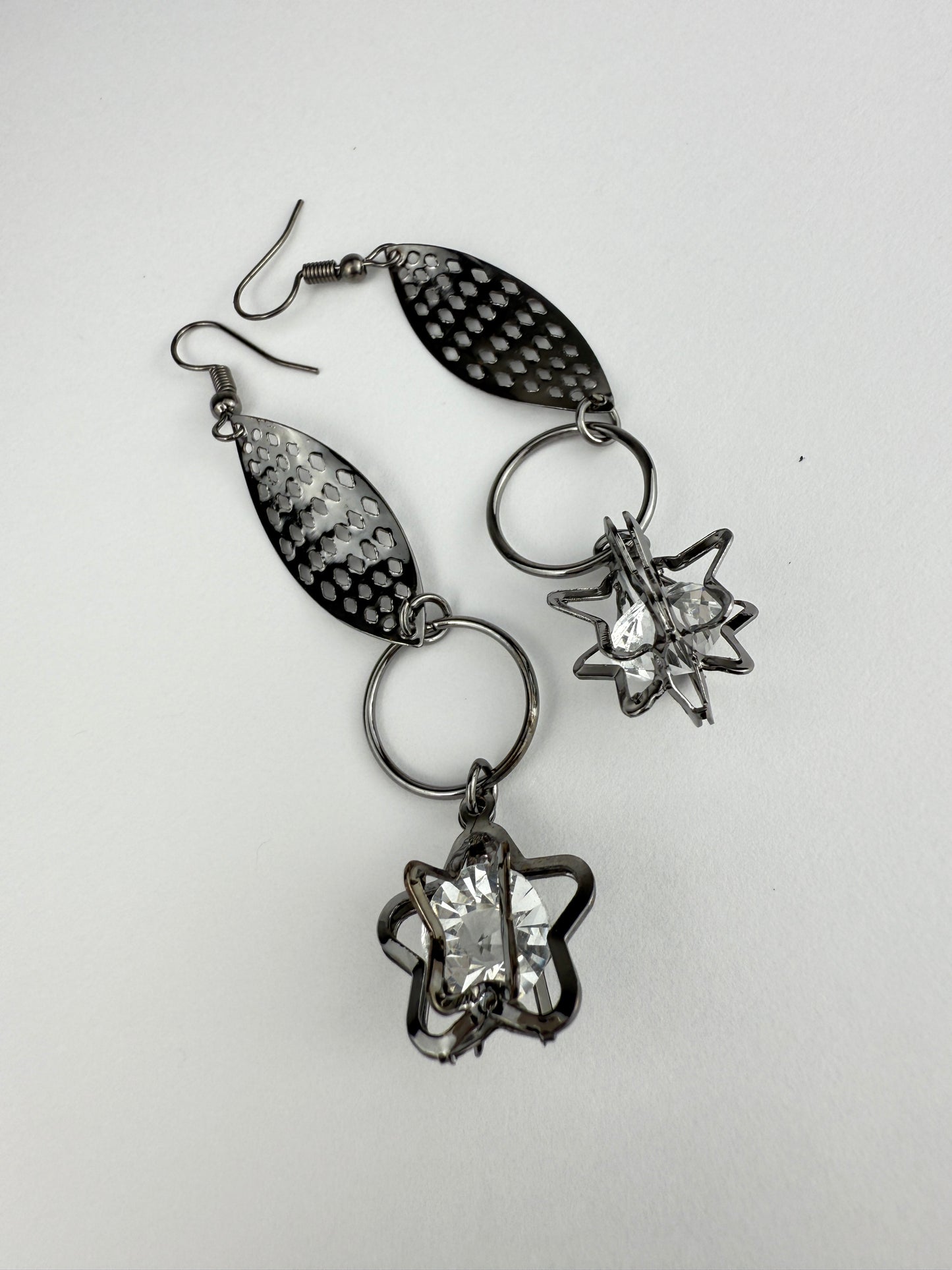 Star Dangle Earrings | Modern Fashion Jewelry ♡