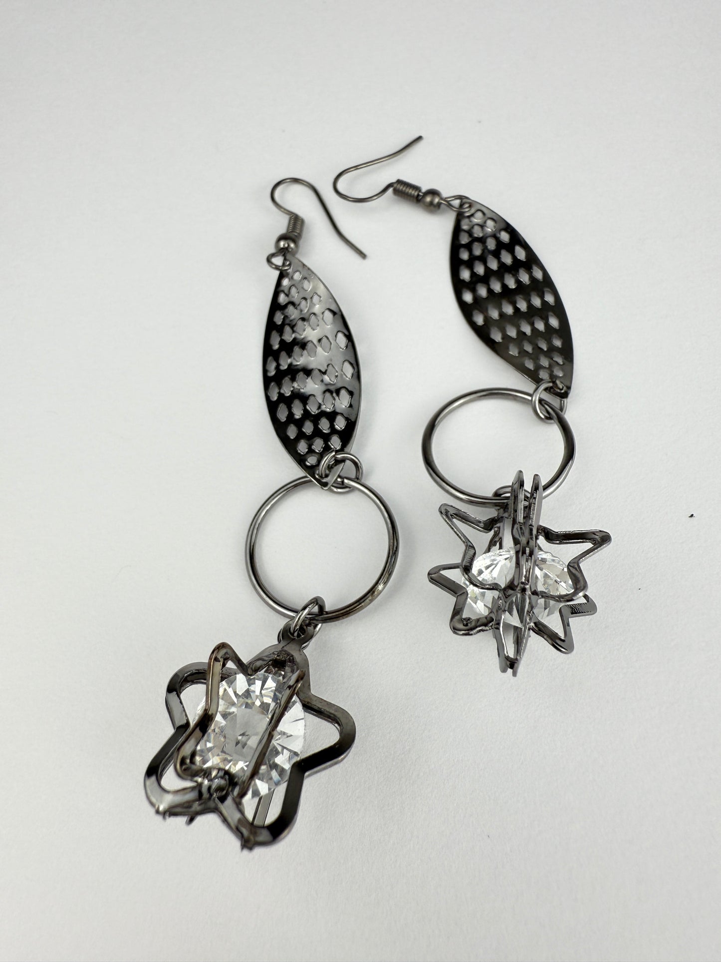 Star Dangle Earrings | Modern Fashion Jewelry ♡